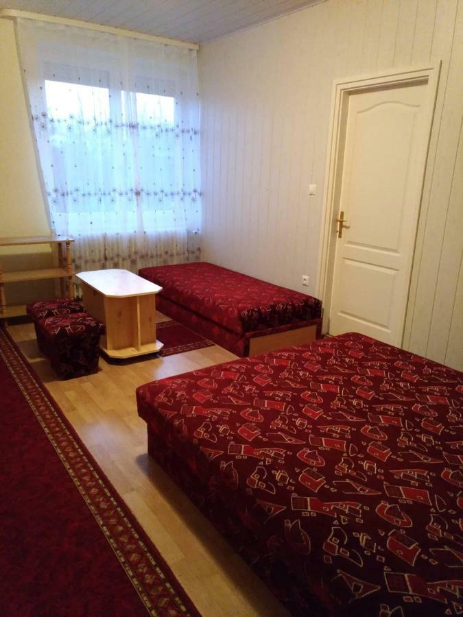 Ferienwohnung Nora Apartman Balatonfůzfő Exterior foto